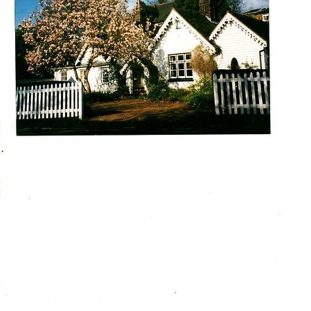 Ford Cottage Royal Tunbridge Wells Exterior photo